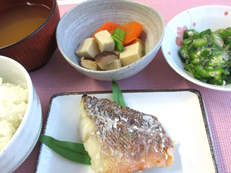 夕食