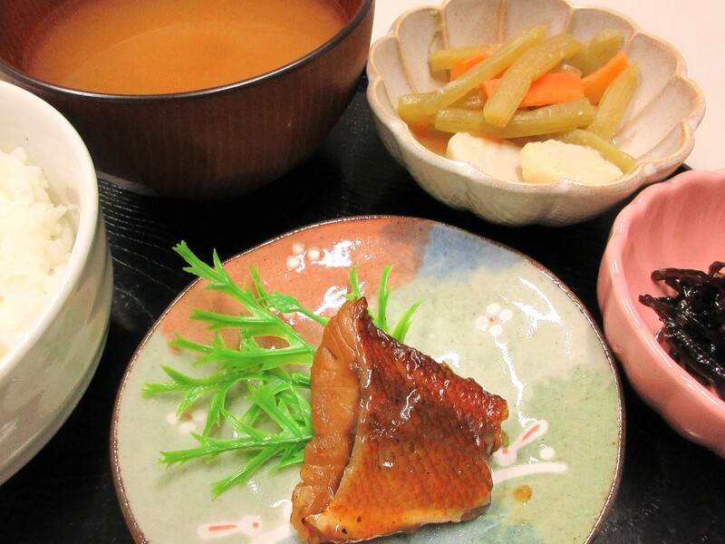 朝食