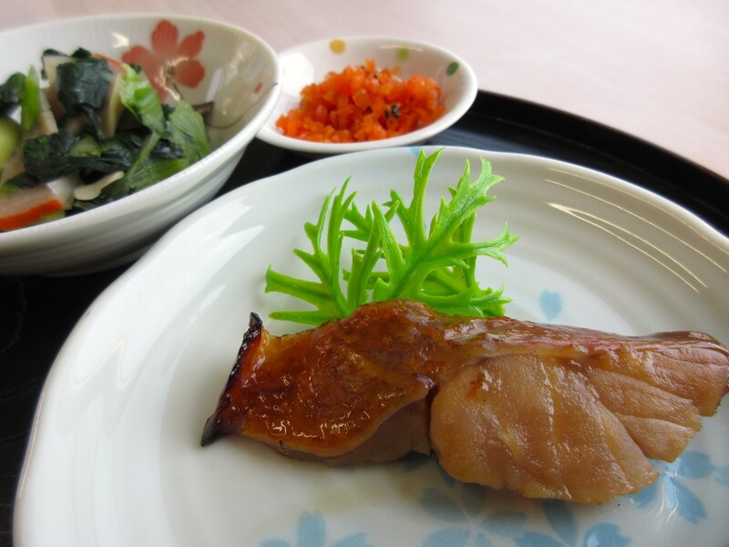 朝食